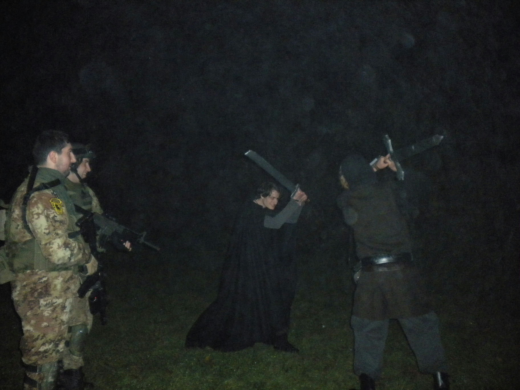 Evento LARP con combattimento con armi in schiuma